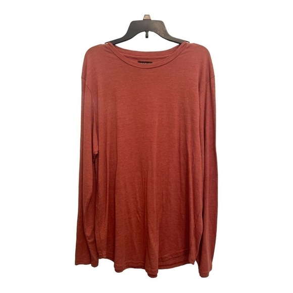 GOODLIFE Overdyed Tri-Blend Long Sleeve Scallop Crew T-Shirt in burnt orange - Picture 7 of 14